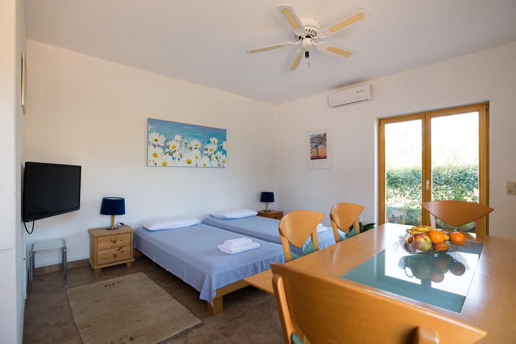 Apartments Tamara โรวินสโก เซโล ภายนอก รูปภาพ